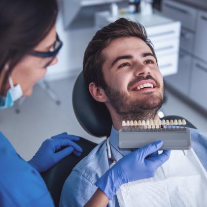 Gyökérkezelés Budapest szívében: fájdalommentes megoldás az Árkád Dentalnál