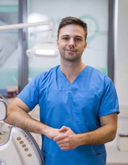 Dr. Nagy Miklós - Fogorvos