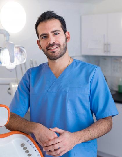 Dr. Mahyar Ilanlou - Dentist