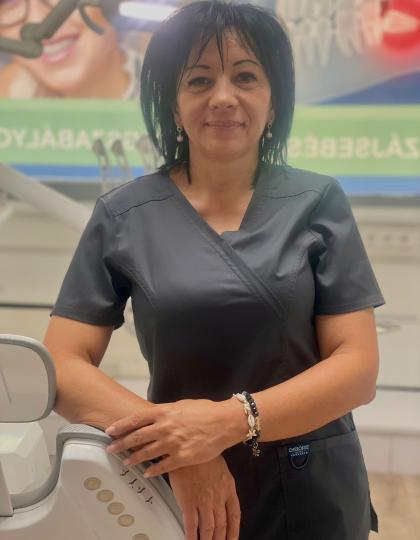 Balla Szilvia - Fogászati asszisztens