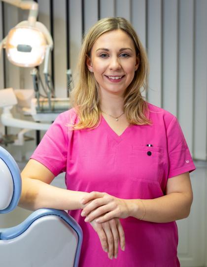 Dr. Vörös Aleszja - Fogorvos Dr. Vörös Aleszja - Fogorvos