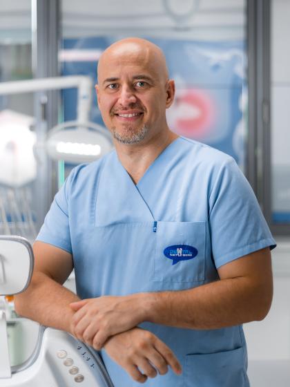 Dr. Gaál Zoltán - Fogszakorvos