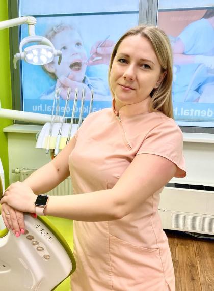 Lázok-Marék Boglárka - Fogászati asszisztens, dentálhigiénikus